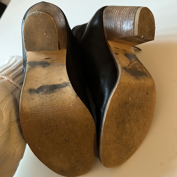 Urban Outfitters Heeled Black Booties - Picture 3 of 6